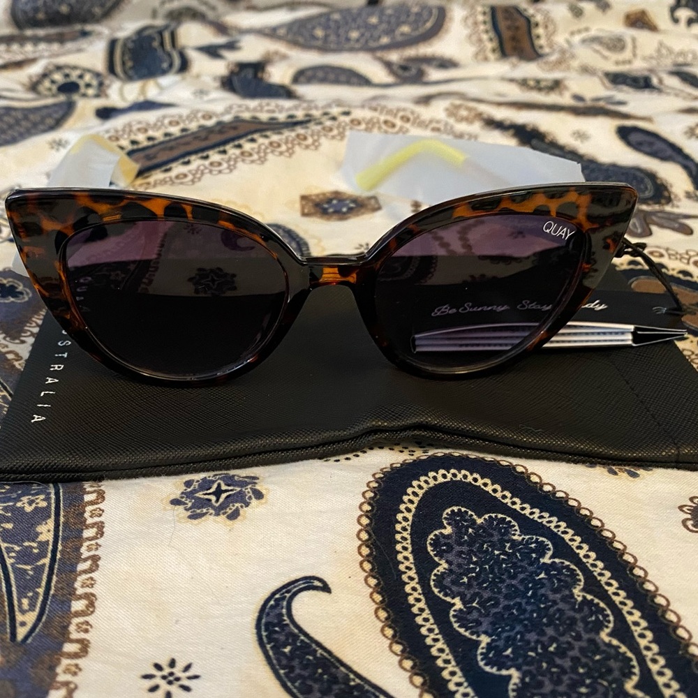 NWT Quay Australia Audacious women’s sunglasses